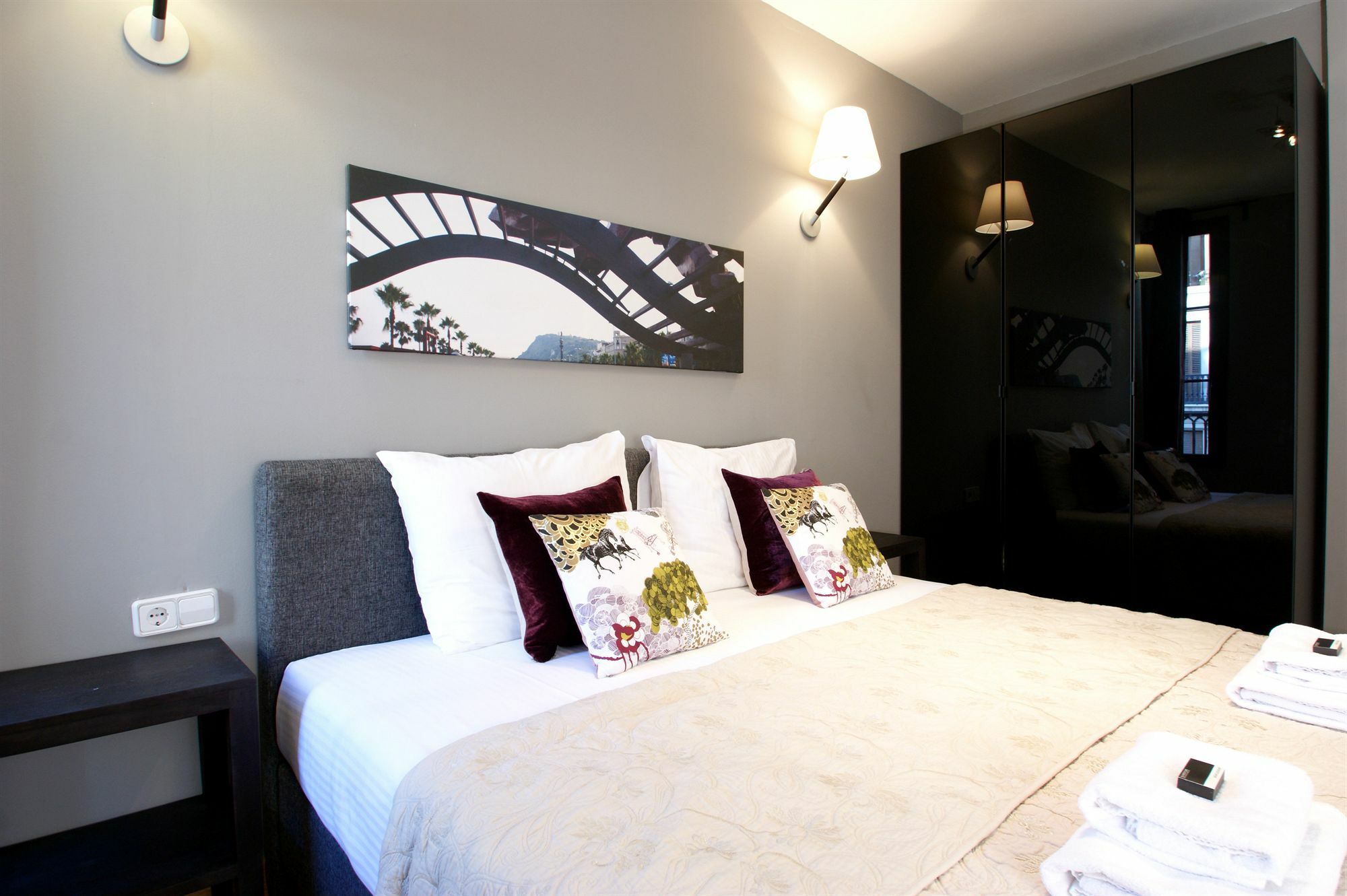 Short Stay Group Paseo De Gracia Serviced Apartments Barcelona Buitenkant foto